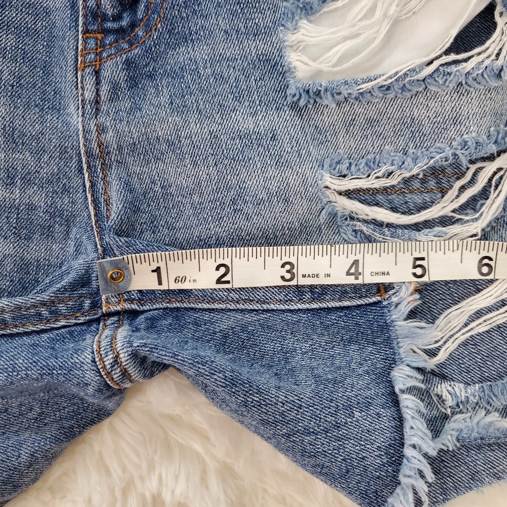 Wild Fable Size 4 Distressed Ripped High Rise Denim Short - Picture 11 of 11